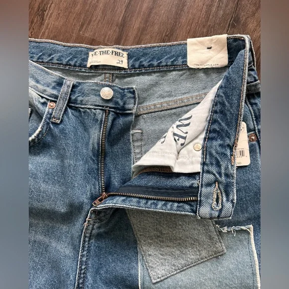 We The Free Bare With Me Jeans Rebel Hearts. Size 29
